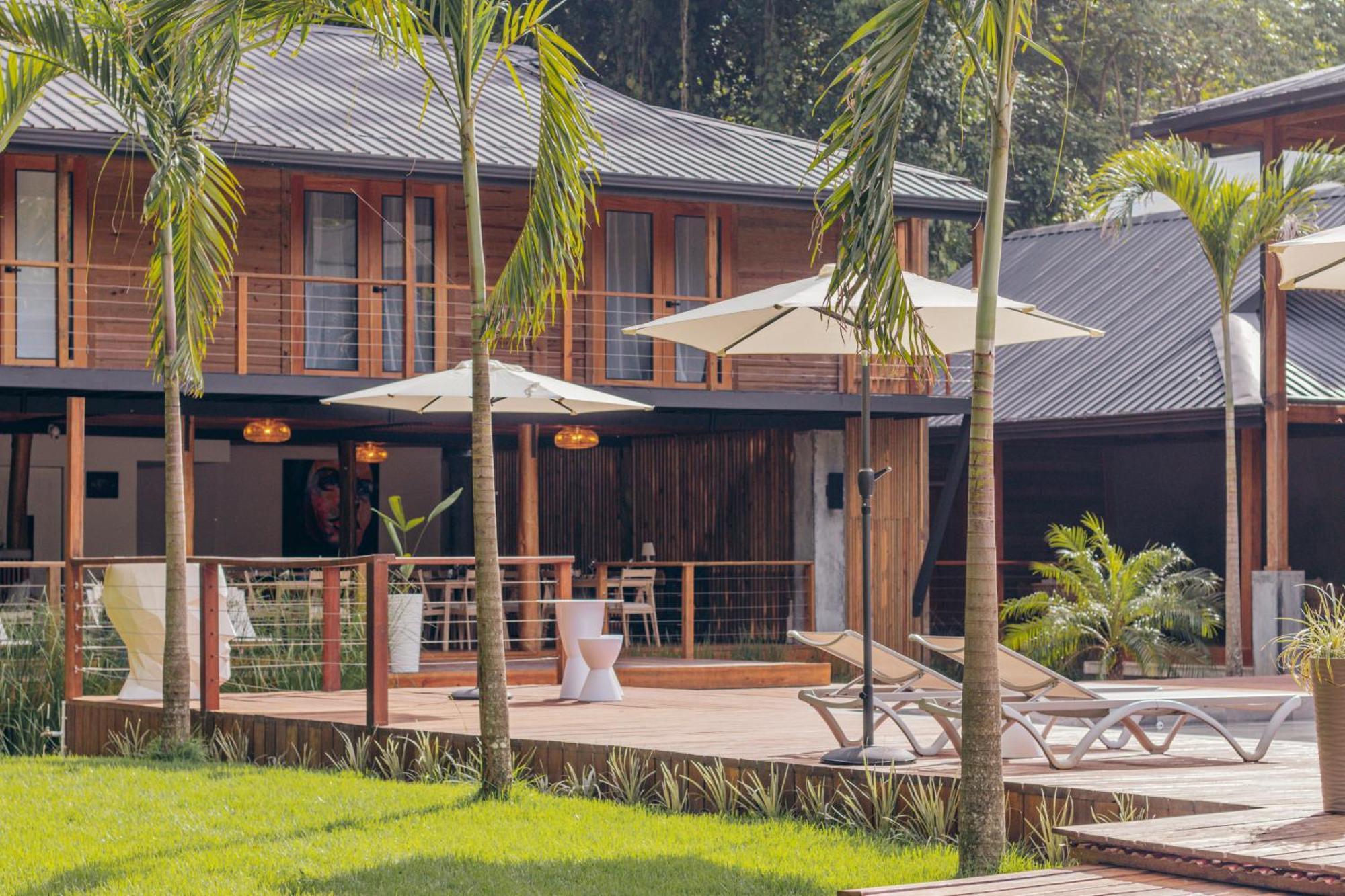 S Boutique Hotel โบกัสทาวน์ ภายนอก รูปภาพ