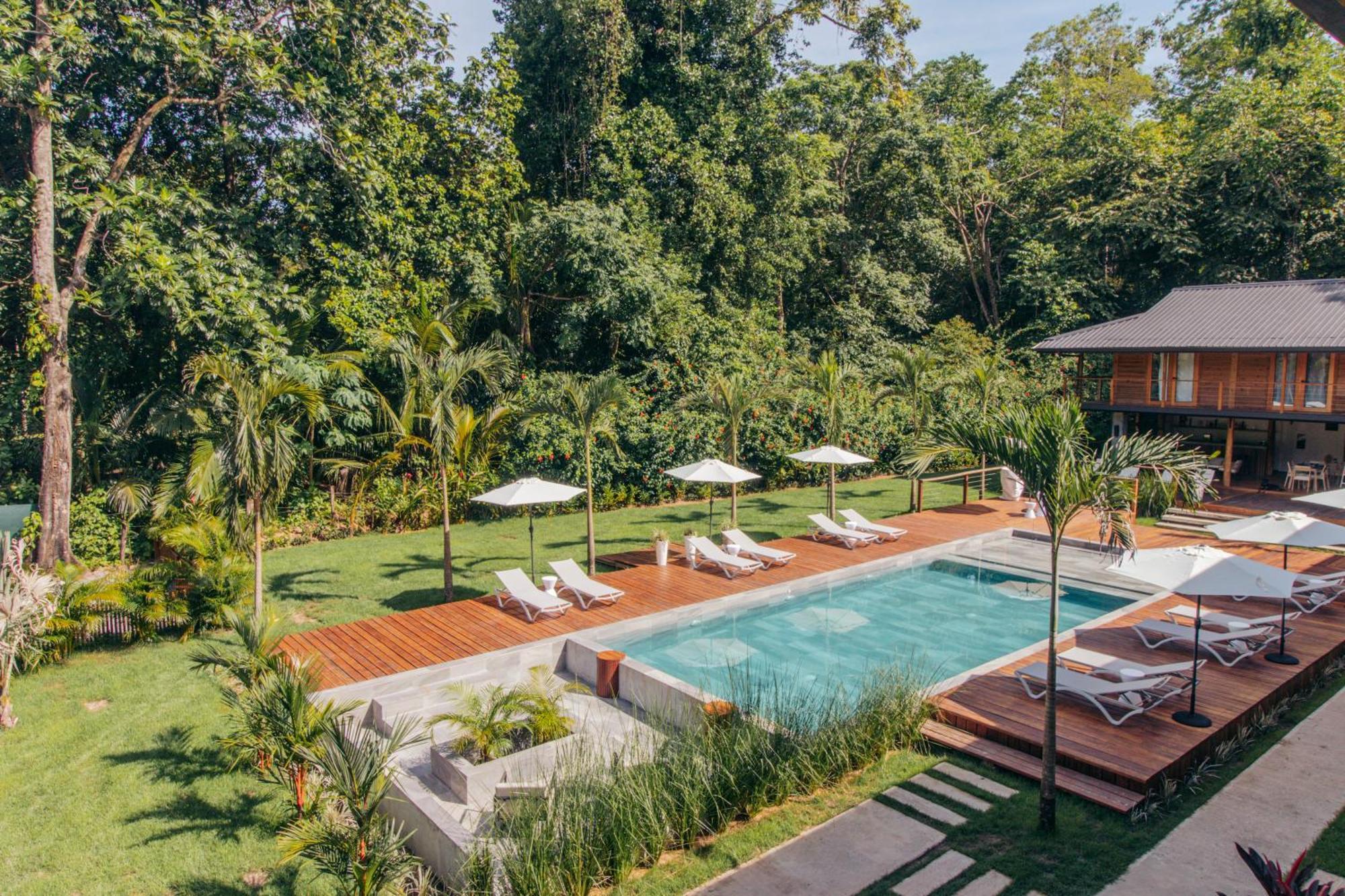 S Boutique Hotel โบกัสทาวน์ ภายนอก รูปภาพ