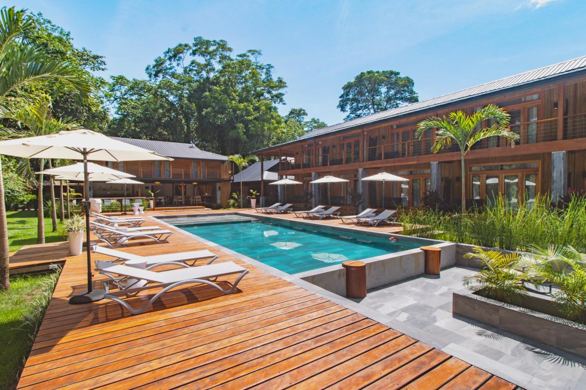 S Boutique Hotel โบกัสทาวน์ ภายนอก รูปภาพ