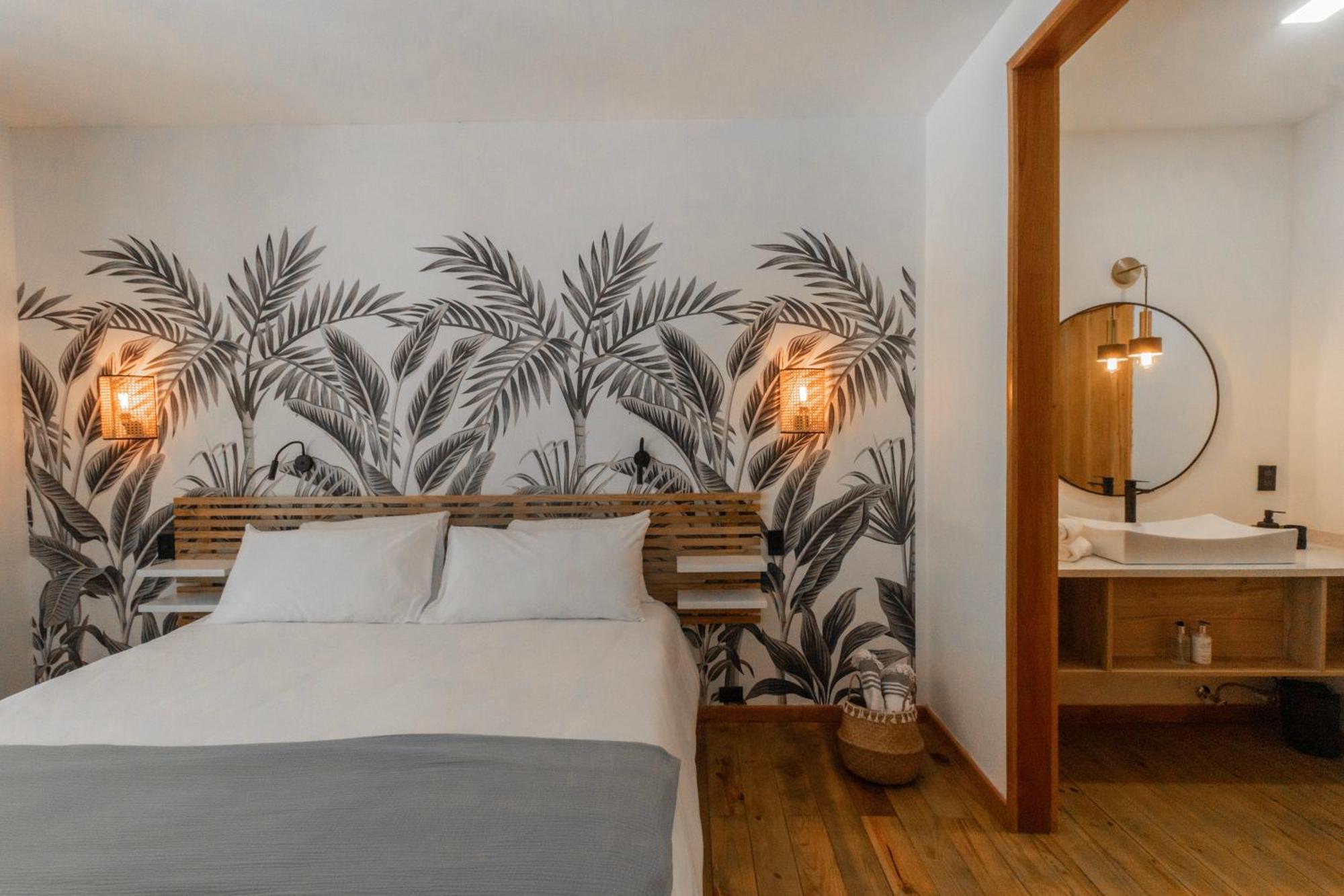 S Boutique Hotel โบกัสทาวน์ ภายนอก รูปภาพ