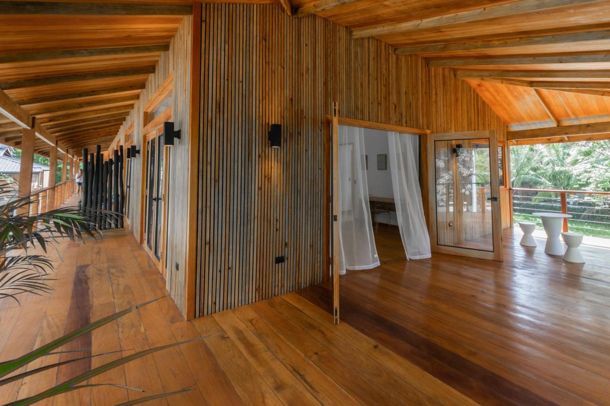 S Boutique Hotel โบกัสทาวน์ ภายนอก รูปภาพ