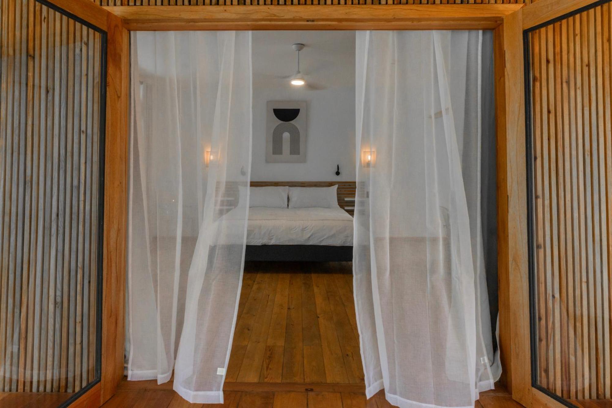 S Boutique Hotel โบกัสทาวน์ ภายนอก รูปภาพ