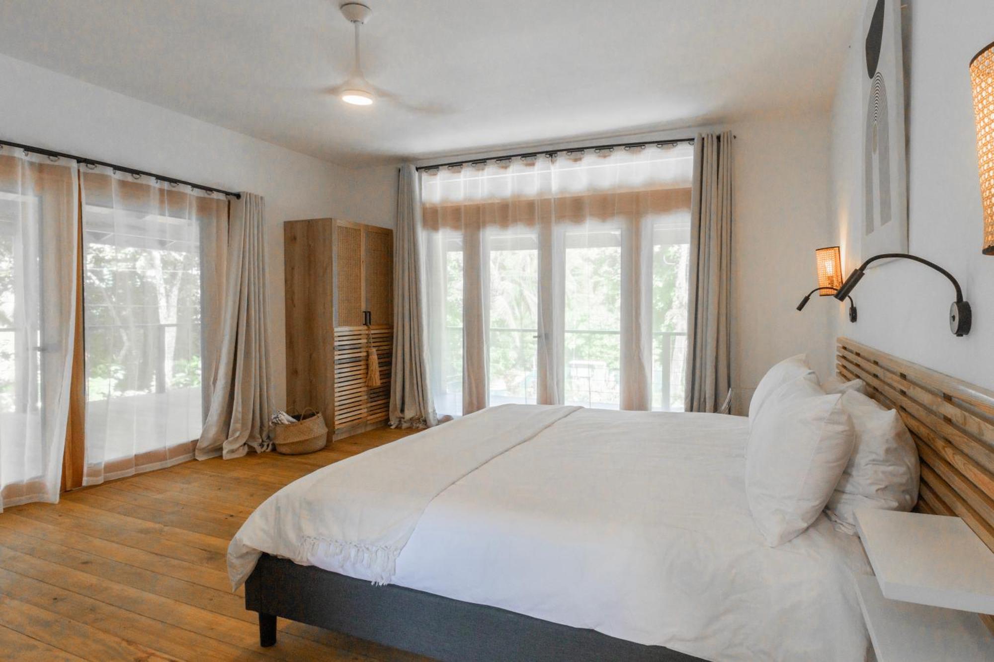 S Boutique Hotel โบกัสทาวน์ ภายนอก รูปภาพ