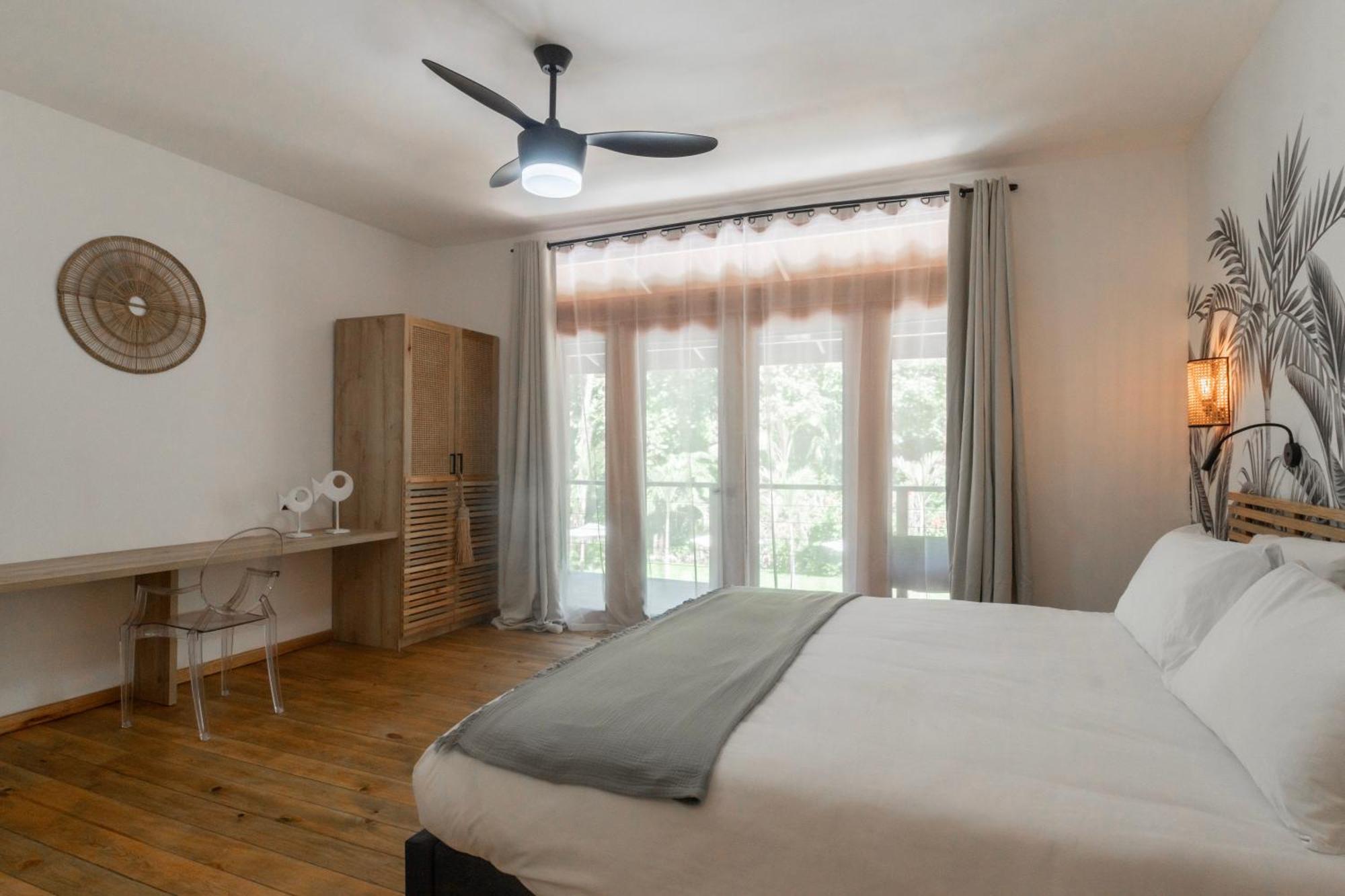 S Boutique Hotel โบกัสทาวน์ ภายนอก รูปภาพ
